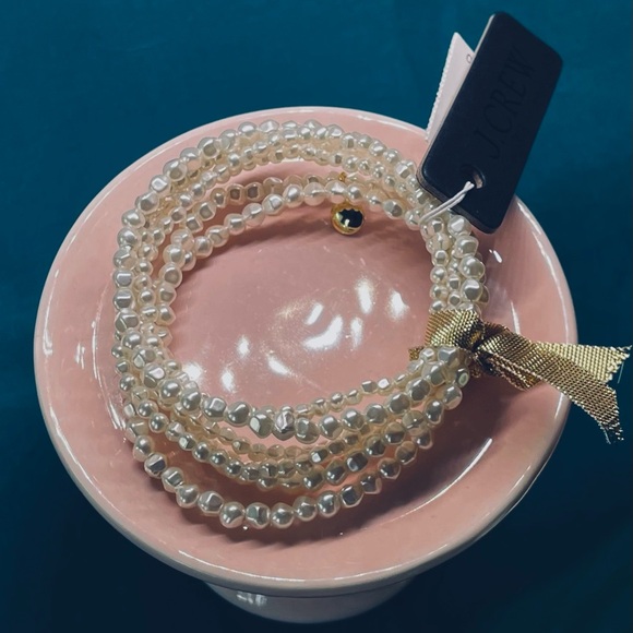 NWT J.CREW Pretty 6-Strand Faux Freshwater Pearl Bracelet Set MSRP $49.99 - Picture 2 of 10
